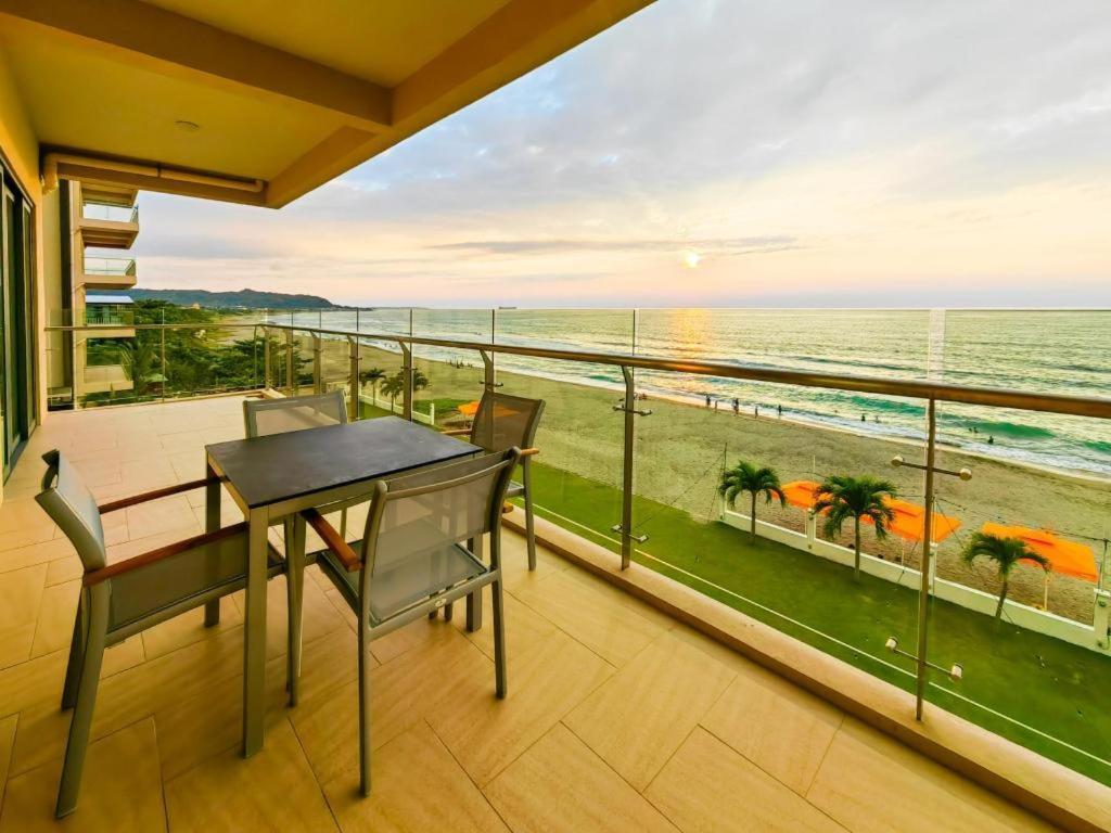 Awesome Hotel San Juan  Dış mekan fotoğraf